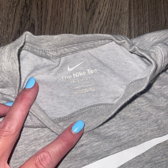 Nike Light Gray Tee with White Golf Logo - Picture 2 of 2